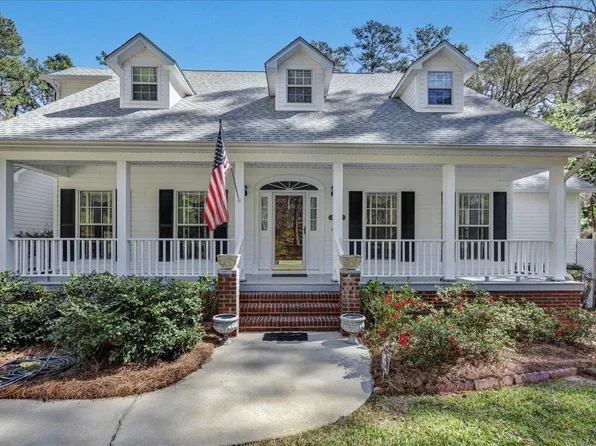 3313 Dartmoor Dr, Tallahassee, FL 32312