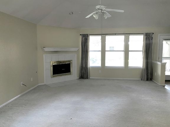 5th image of 2705 Pecan Meadow Dr