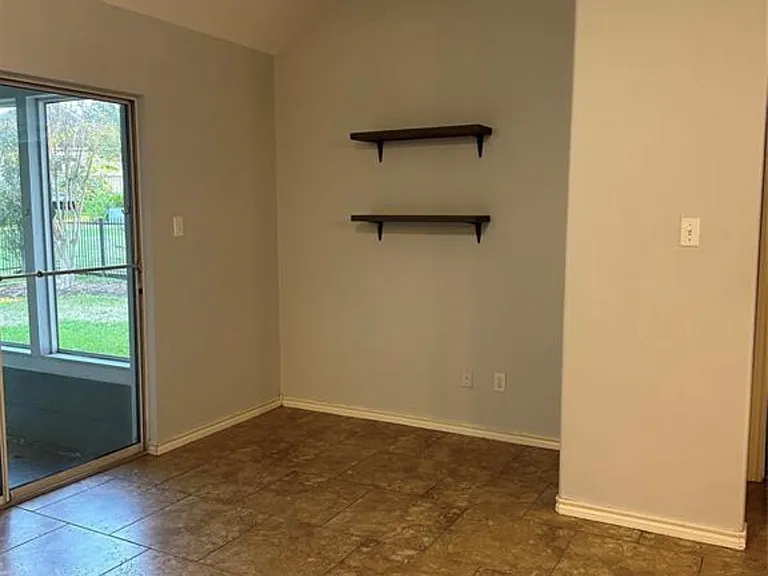 105 Harbor Court Dr — Photo 13