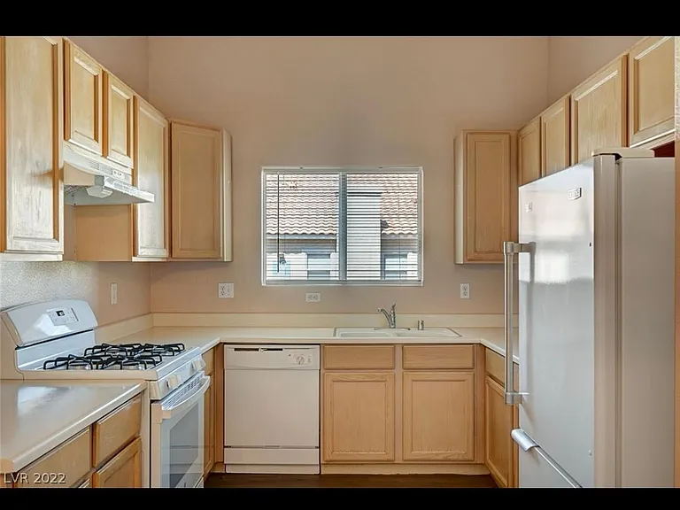 7450 S Eastern Ave #2020 — Photo 17