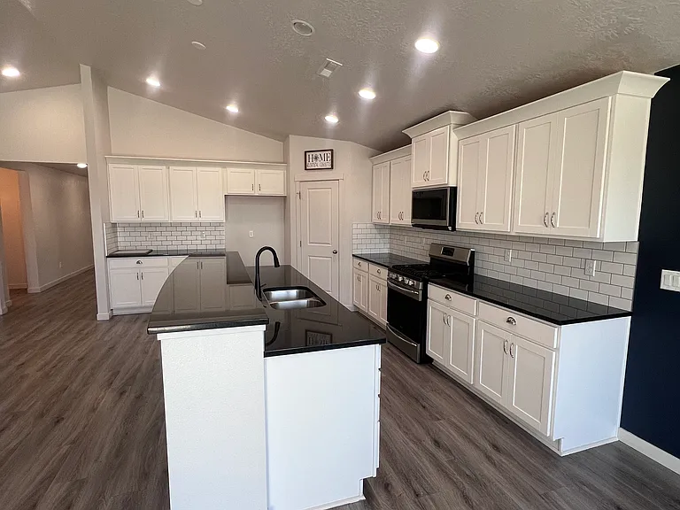15423 N Shiko Way — Photo 12