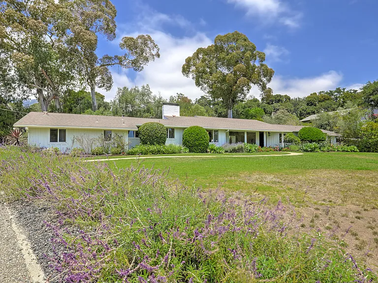 450 Santa Rosa Ln — Photo 33