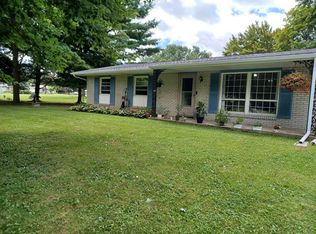 1079 Arrowhead Dr, Burton, MI 48509