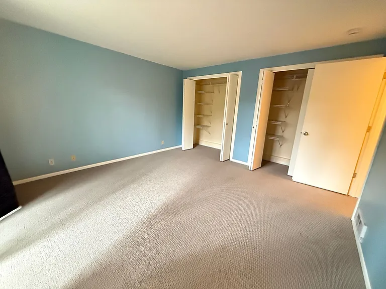 1050 NE Butler Market Rd #2 — Photo 18