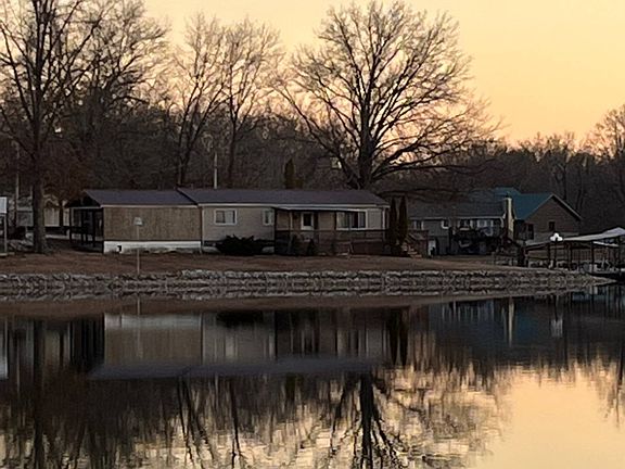 2nd image of 1019 Circle W Ln
