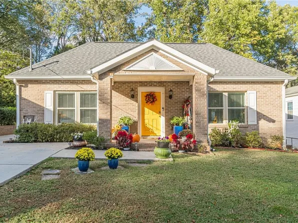 329 Maple St, Hapeville, GA 30354