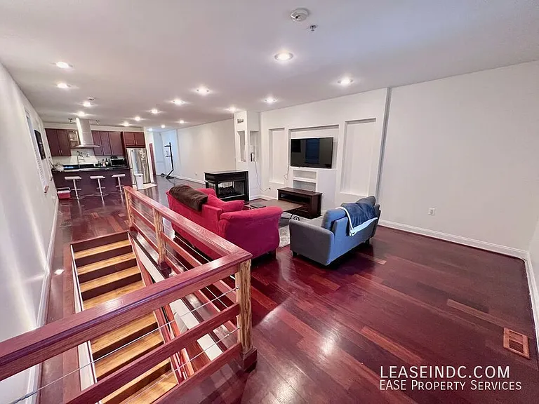 3573 Warder St NW #4 — Photo 12