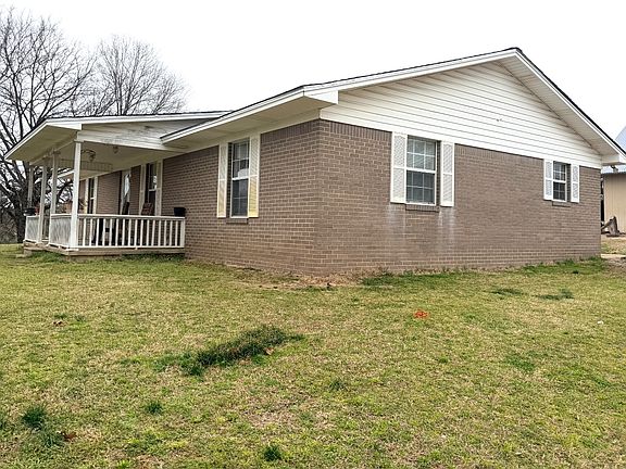 4th image of 352 King Rd