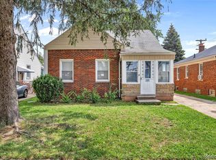 1121 Ford Blvd, Lincoln Park, MI 48146