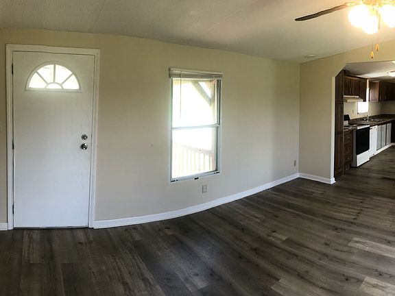 3rd image of 108 Misty Meadow Ln