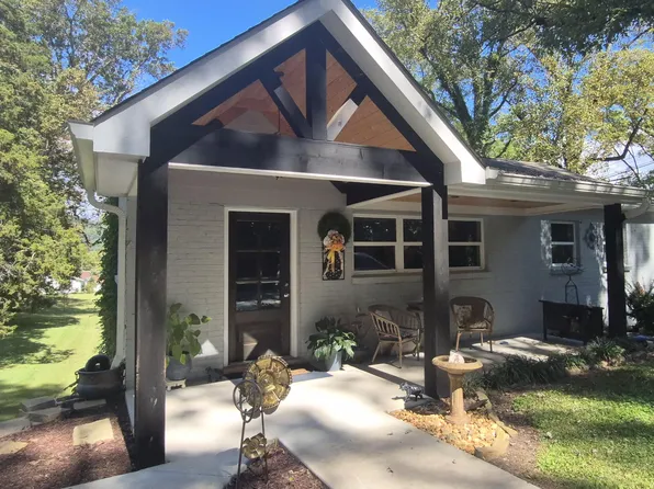 306 8th St, South Pittsburg, TN 37380