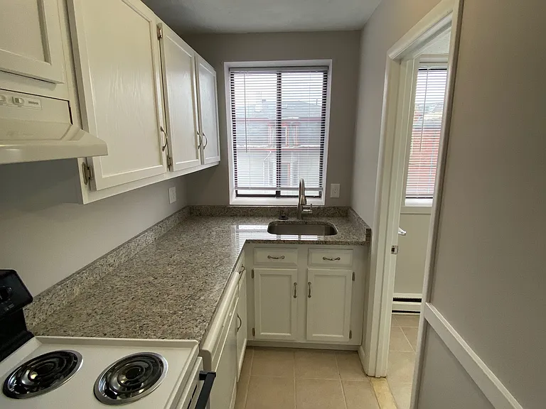 75 & 77 Elm Street — Photo 19