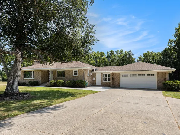 5174 Leonard St, Coopersville, MI 49404