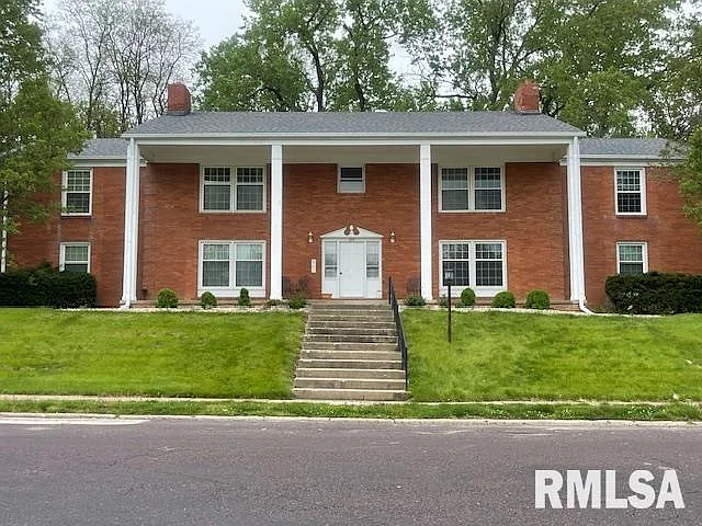 1319 W Daytona Dr photo 1