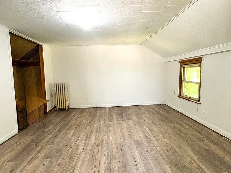 624 Hemlock St #REAR RIGHT — Photo 5