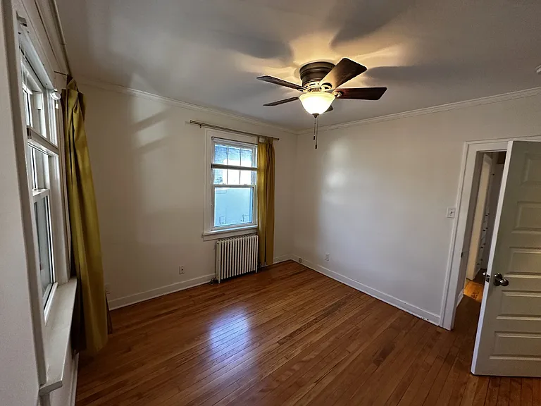 325 Sumner St — Photo 17