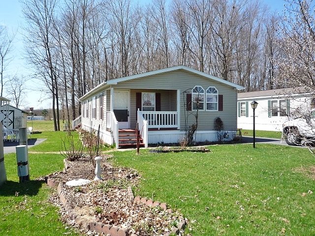 2nd image of 279 Brett Brae