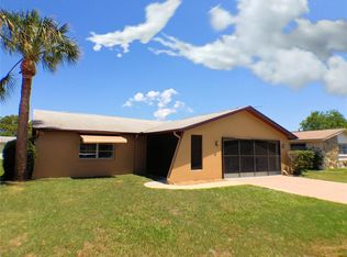 7041 Moravian Dr, Port Richey, FL 34668