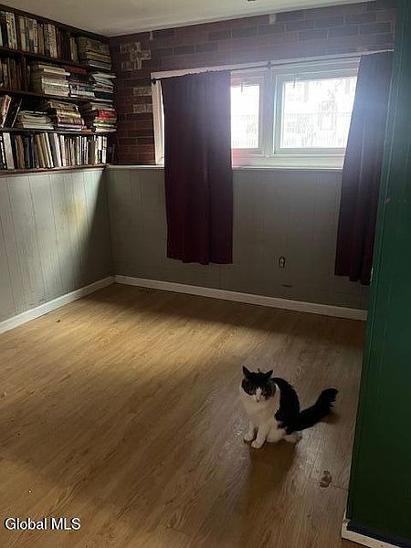4th image of 12 Vincent Avenue