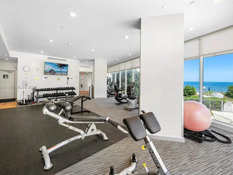 600 Grapetree Dr #3BS — Photo 58