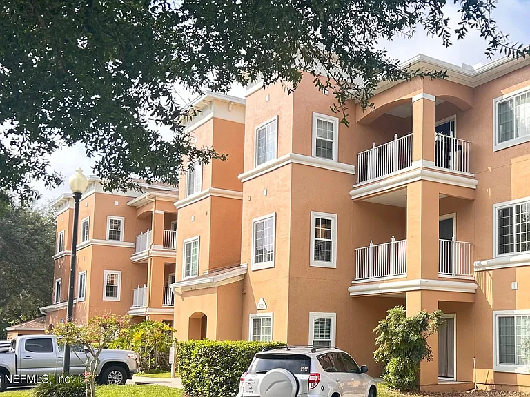610 Fairway Dr #207 — Photo 17