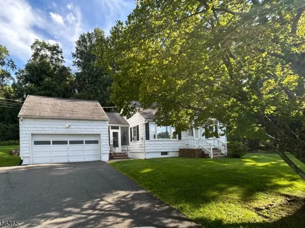 318 Palmer Rd, Denville, NJ 07834