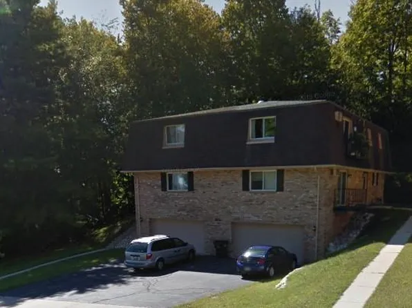 516 Marshal Ct APT A, West Bend, WI 53090