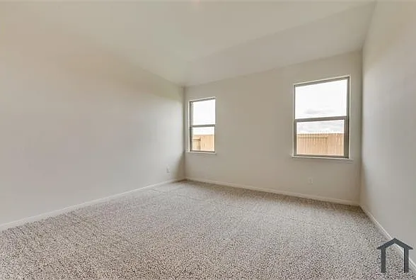 833 Serena Dr — Photo 9
