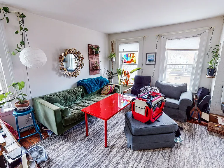 934 State St #4 — Photo 9