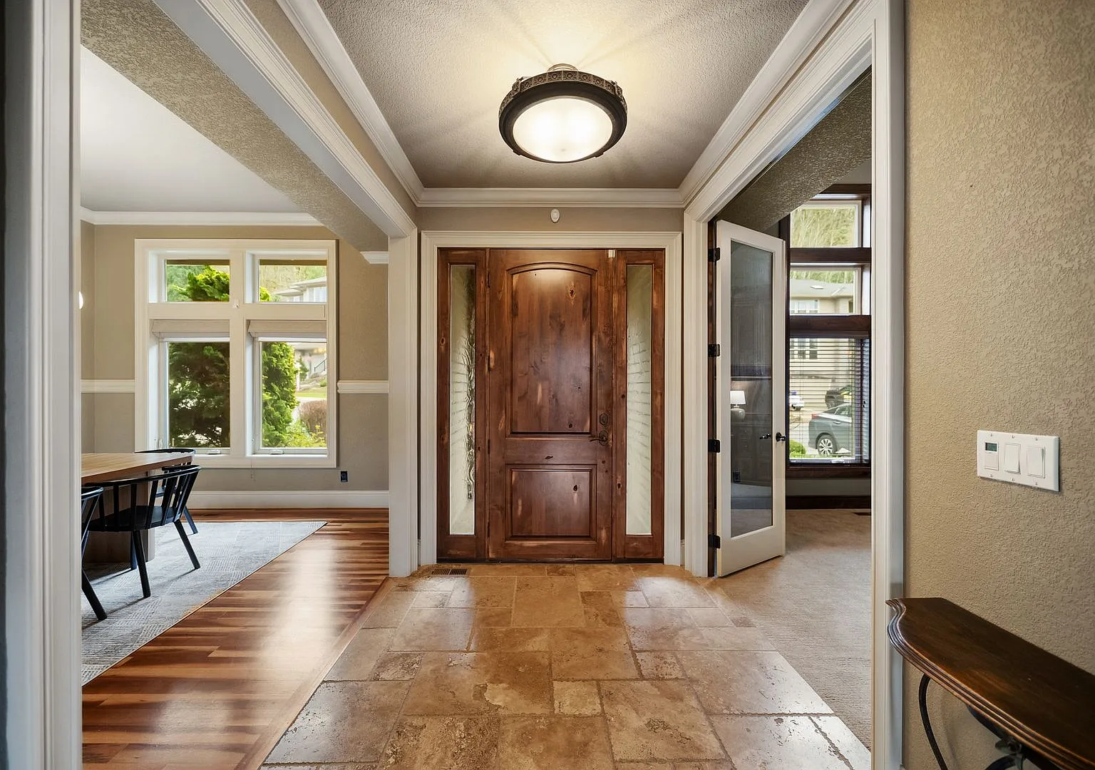Luxury Gresham Home with Scenic Views, 3-Car Garage & Covered Deck — Photo 3