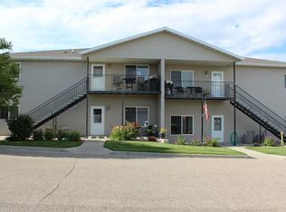 1130 N 35th St, Bismarck, ND 58501
