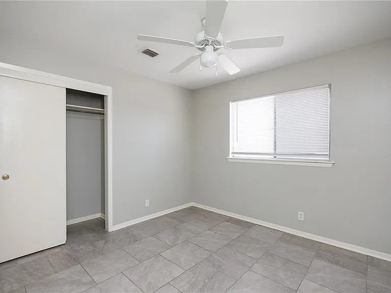 207 Blanco Dr — Photo 30