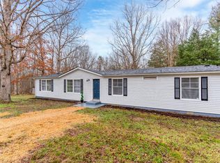 301 Sunny Acres Ln, Schuyler, VA 22969