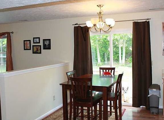 4th image of 901 Atir Ln