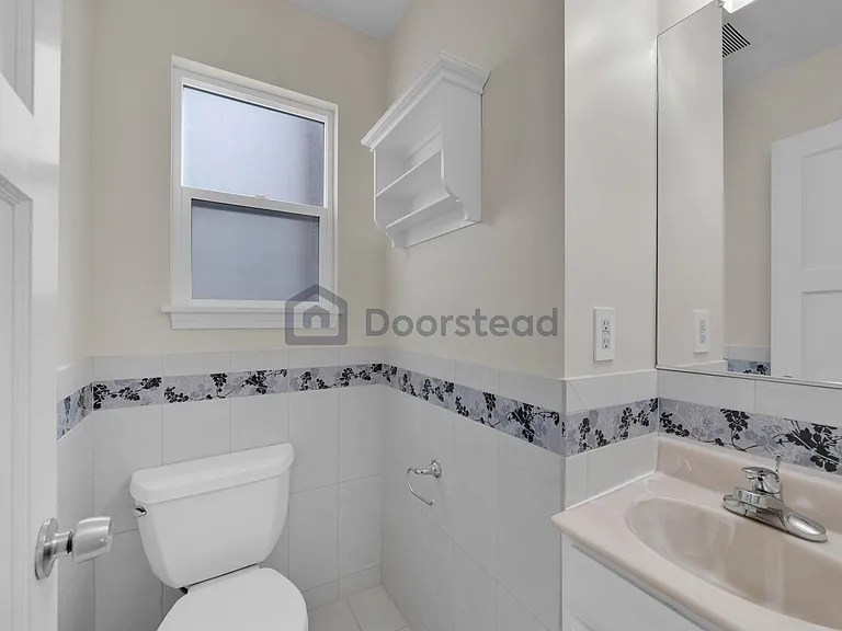 1883 43rd Ave — Photo 24