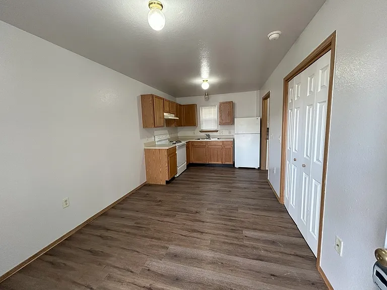 1635 W Neptune St #5 — Photo 2