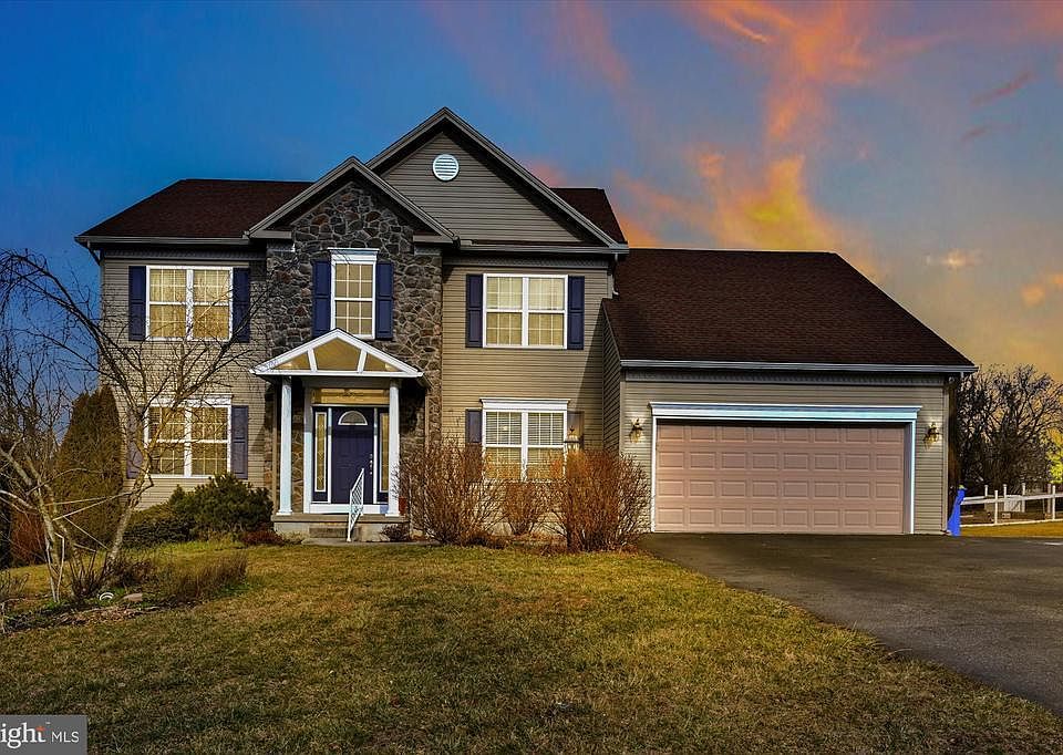 1st image of 428 Grant Dr