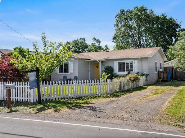 174 W Barham Ave, Santa Rosa, CA 95407