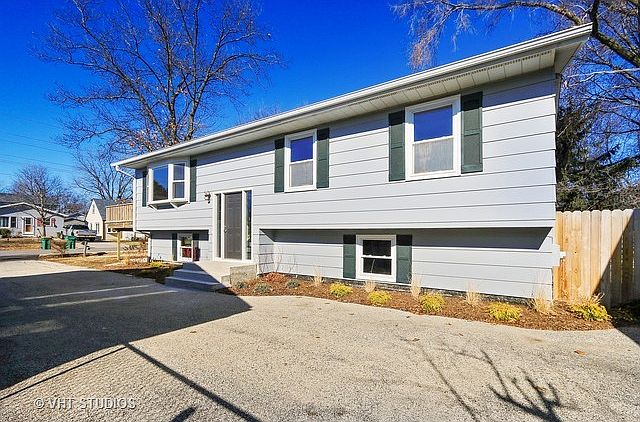 1st image of 1313 Woodridge Dr