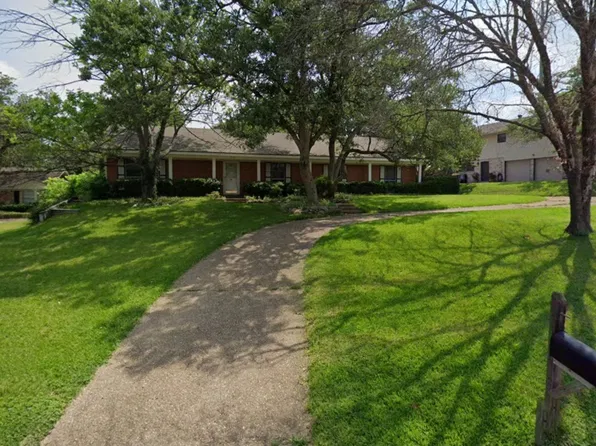 1117 Valley Ridge Dr, Woodway, TX 76712