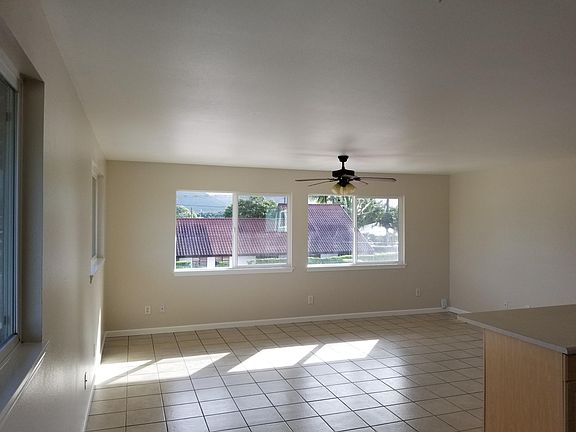 4th image of 528 Halela St