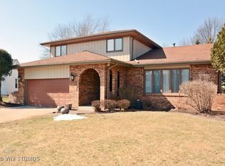 20 W Donovan Ct, Crete, IL 60417