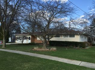 303 Southlawn Dr, Auburn, MI