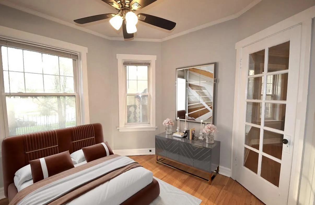 4406 North Rockwell Street #3 — Photo 4