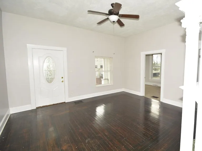 4582 Eastern Ave — Photo 11
