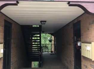 5581 Baronridge Dr APT 2, Saint Louis, MO 63129