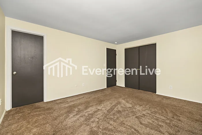 8346 Eagle Pass Dr — Photo 9