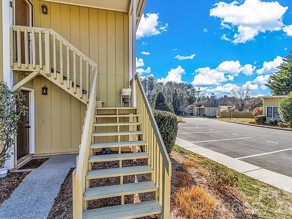 2nd image of 110 Heywood Rd APT 12B