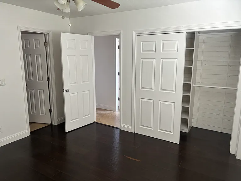 5631 Winchester Ct — Photo 11