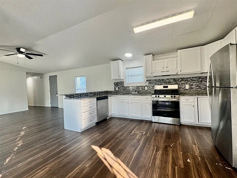 1007 Spooner St #1007 — Photo 12
